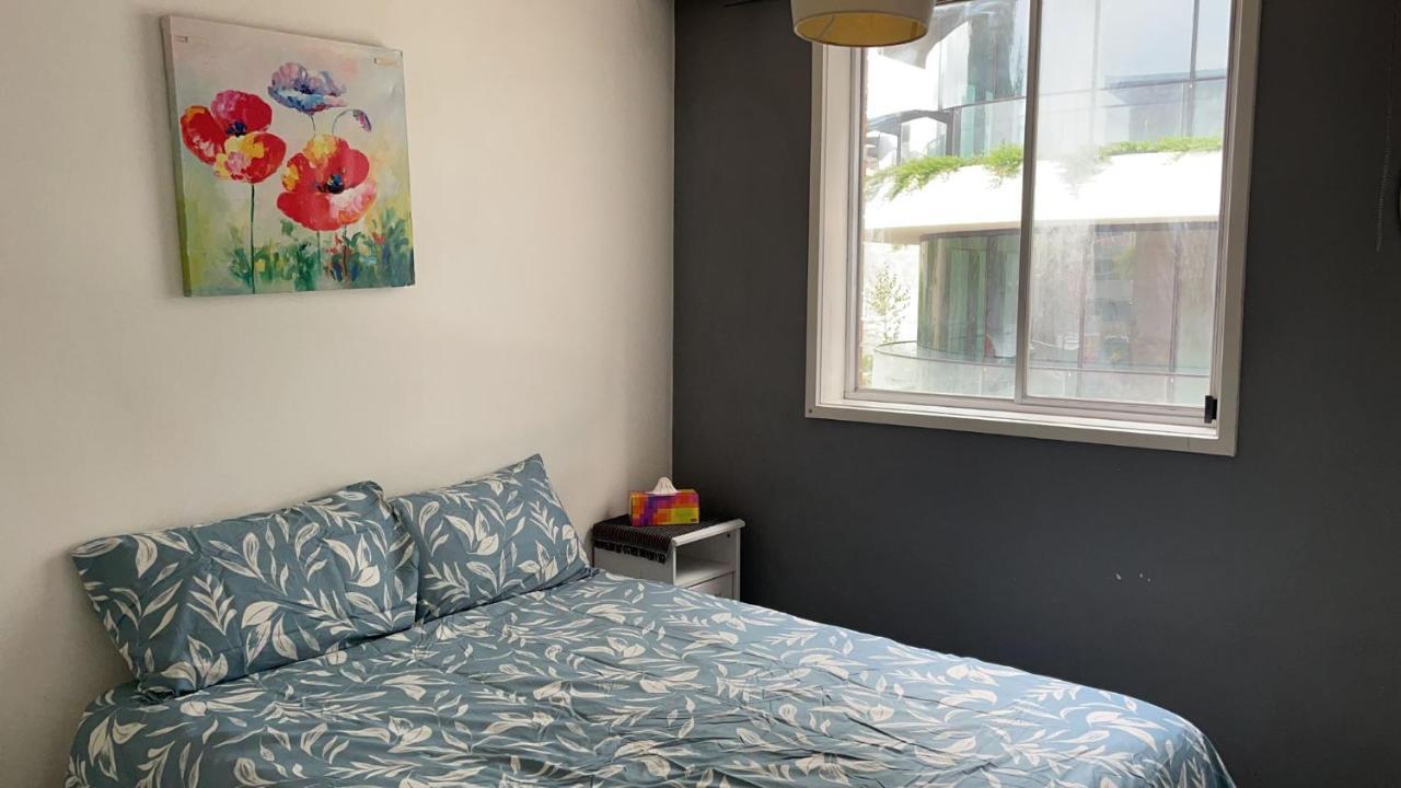 St Kilda Beachfront 2 Bedroom Apartment เมลเบิร์น ภายนอก รูปภาพ