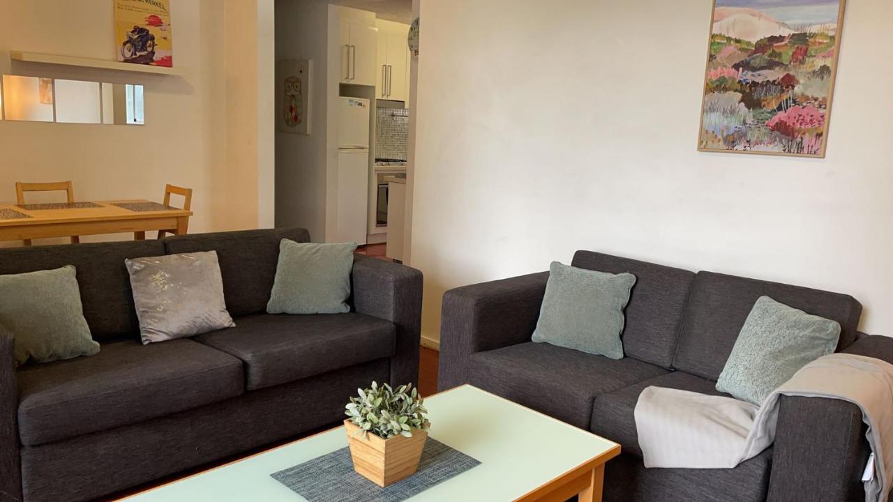 St Kilda Beachfront 2 Bedroom Apartment เมลเบิร์น ภายนอก รูปภาพ