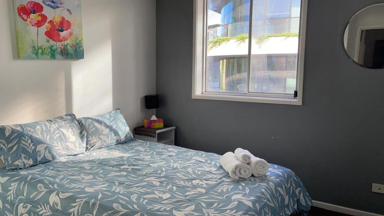 St Kilda Beachfront 2 Bedroom Apartment เมลเบิร์น ภายนอก รูปภาพ